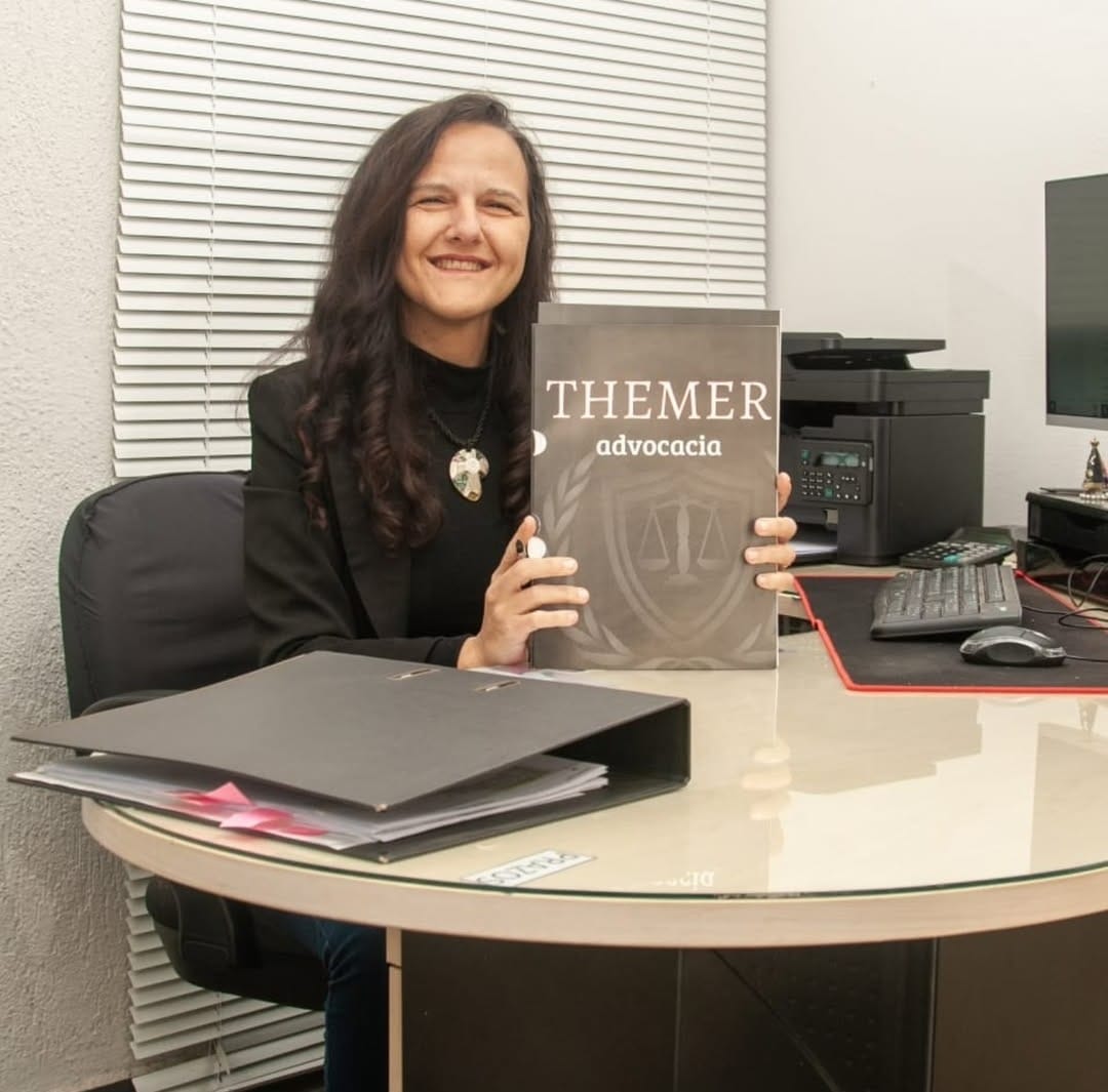 Advogado em escritório